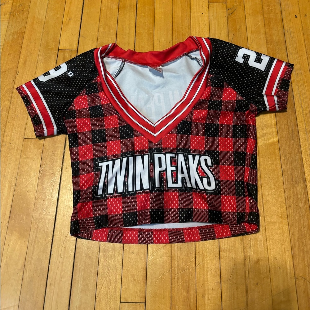Twin Peaks football uniform
